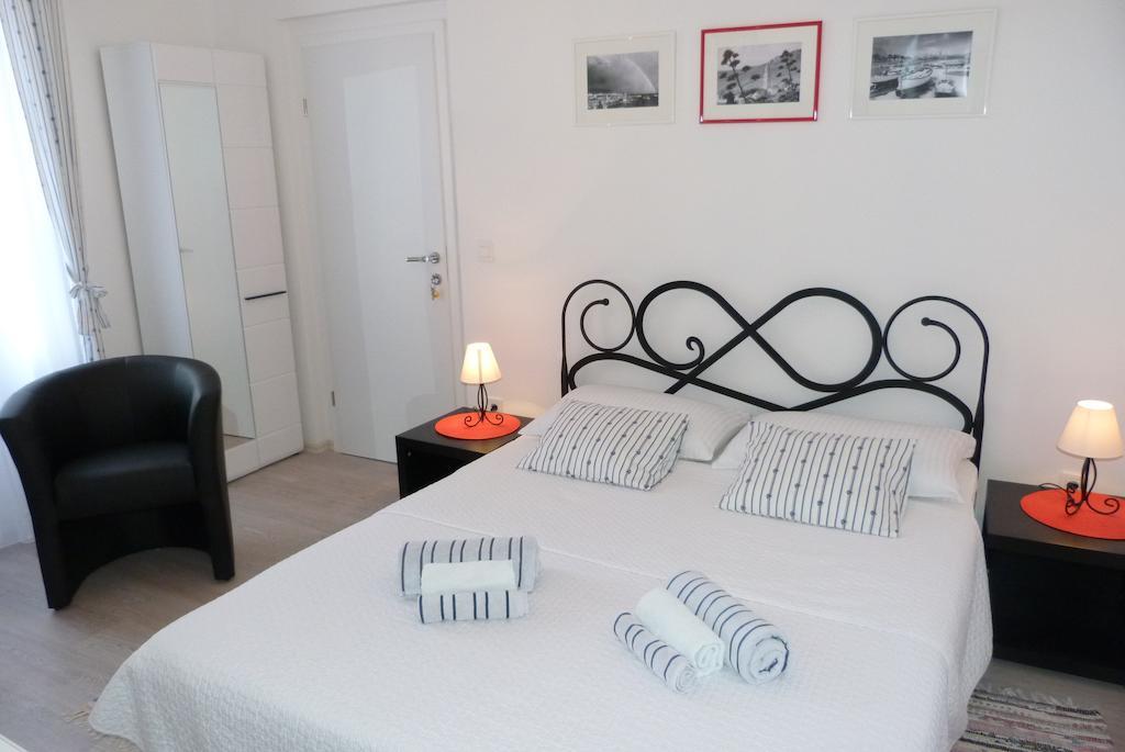 Guest House Leta With Parking Split Cameră foto